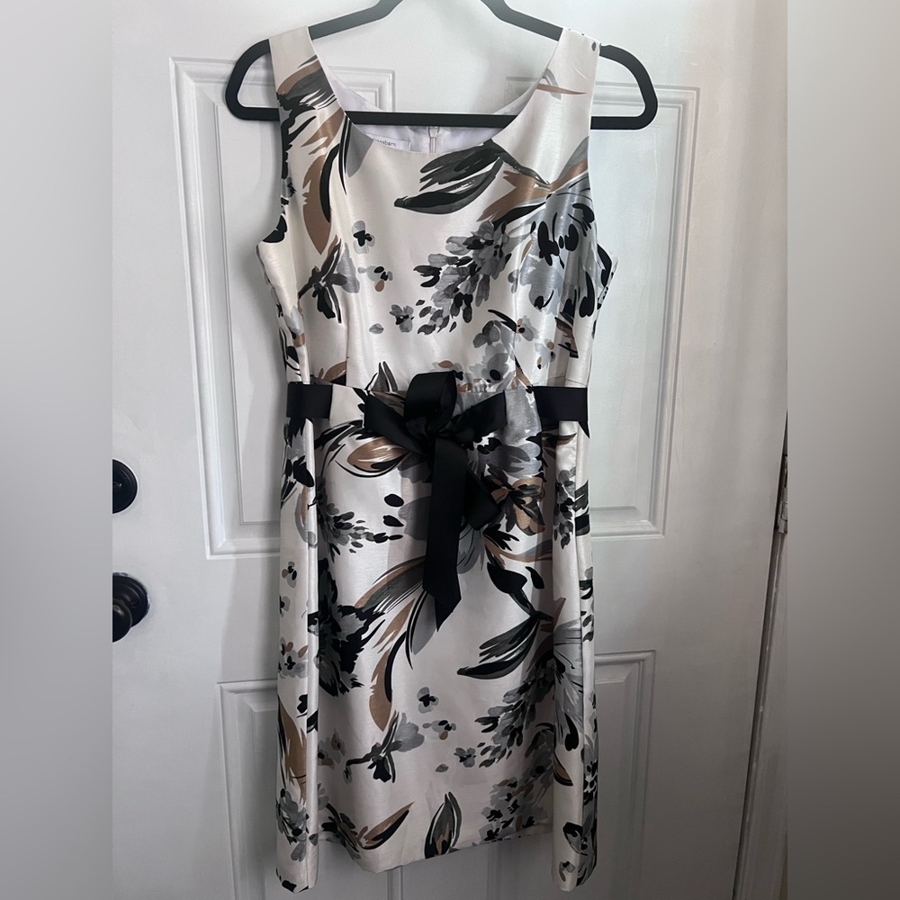 MINT Sleeveless Floral Satin Dress with Black Waist Tie - White/Cream
